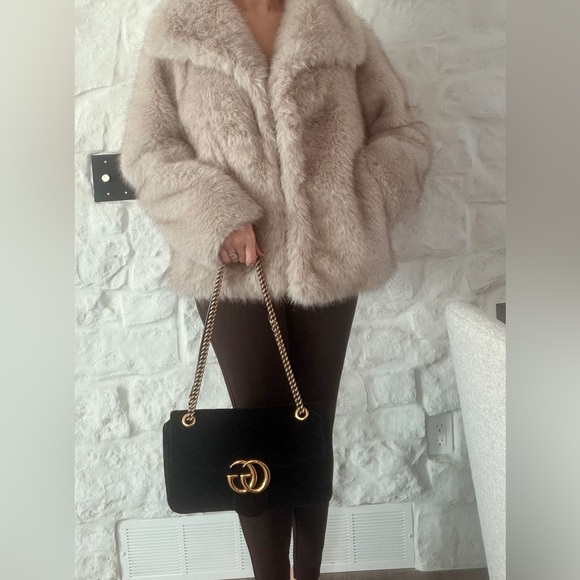 Gucci GG Marmont Velvet Large Shoulder Bag (Shoulder or Crossbody) - Picture 11 of 14